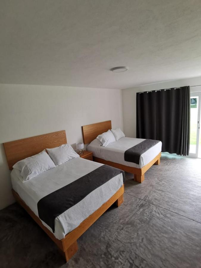 Hotel Los Lirios Río Verde Екстериор снимка